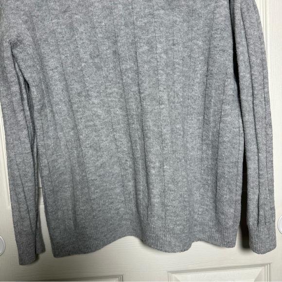 Elie Tahari Womens Large Gray Mock Turtleneck Sweater Normcore Minimalist Wool - Picture 4 of 11